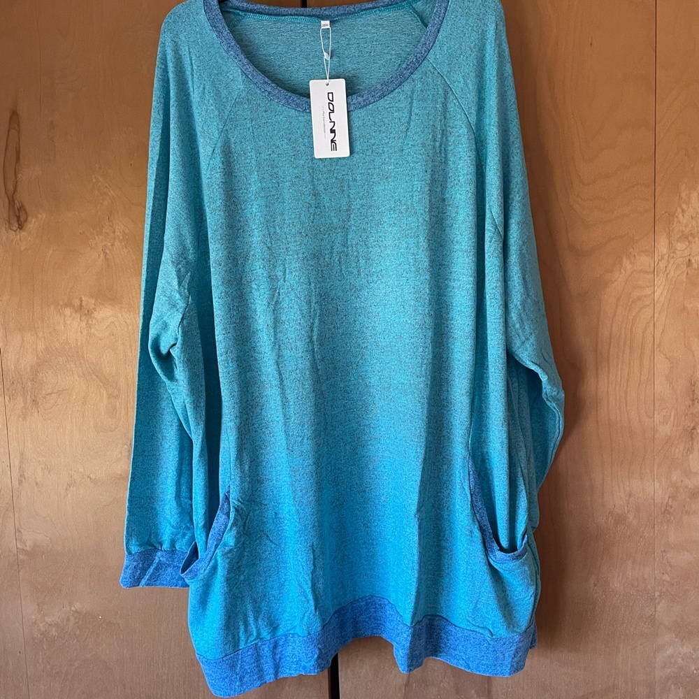 NWT plus size tunic top!